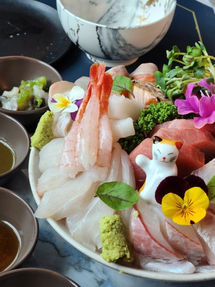  반포맛집 안주가 다 맛있는 이자카야 '살루드스시' 신논현역 교보문고 다녀오면서 강추~
