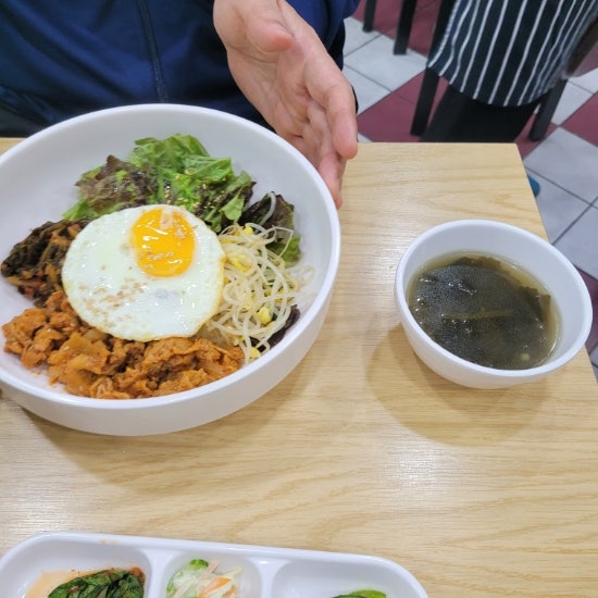  집밥식당 선이 양재동 한식 식당 국악고사거리 구룡사 포이성당 백반맛집 제육볶음 고등어구이 김치찌개 비빔밥 알밥