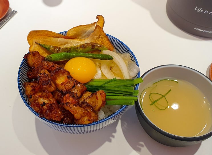  대구 반월당 대창덮밥 스테키동 맛집 '후쿠오카호르몬'