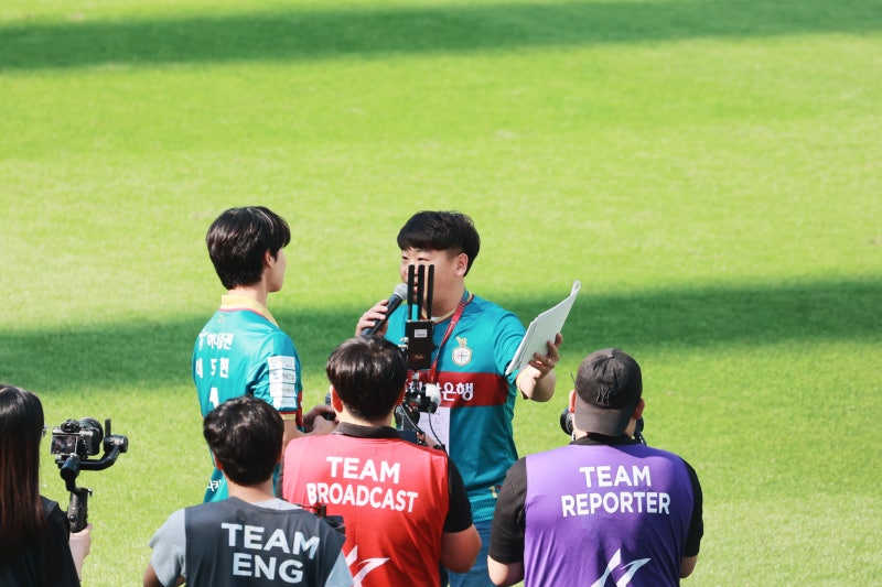 MOON1119.JPG?type=w800