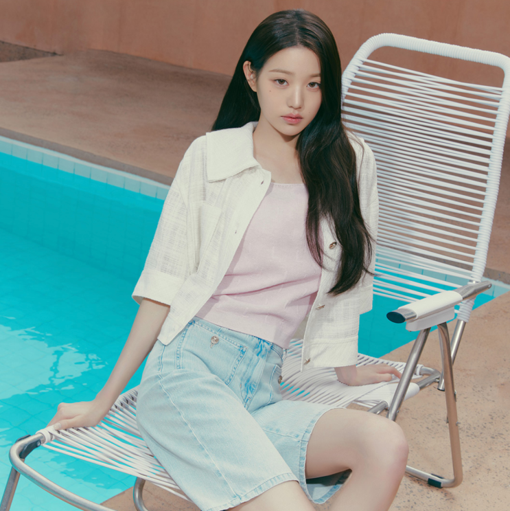  장원영 패션 착용 SJSJ 여자 여름 반팔 체크 자켓 코디 아이템 추천