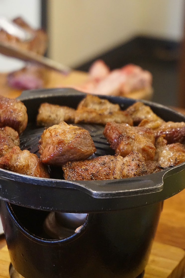  용봉동고기집 이가고기도마 구워주니 너무 편하넹