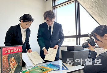 “가수 현미의 죽음이 쓸쓸하지 않은 이유는…”대한민국 1호 유품정리사가 말하는 죽음 준비의 철학 “가수 현미의 죽음이 쓸쓸하지 않은 이유는…”대한민국 1호 유품정리사가 말하는 죽음 준비의 철학
