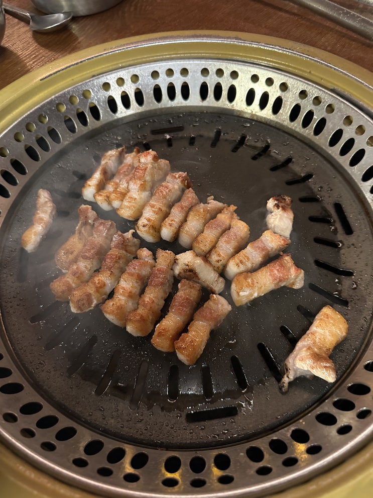  돼지래스토랑 둘째, 이태원 고깃집 후기(고기 구워주는 고깃집 찾는다면?)