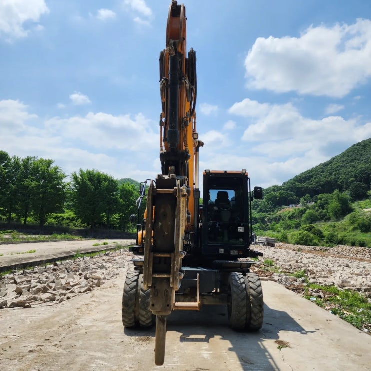 현대 HW145 2020년식 8500만원 판매합니다. 현대 HW145 2020년식 8500만원 판매합니다.