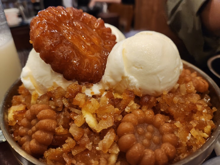훈민정음:고급진 인스타 분위기의 안주가 맛있는 한식주점(약과빙수,꿀배막걸리) 훈민정음:고급진 인스타 분위기의 안주가 맛있는 한식주점(약과빙수,꿀배막걸리)