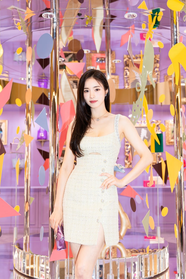 배우 신세경, 변함없는 청초한 미모 눈길 배우 신세경, 변함없는 청초한 미모 눈길