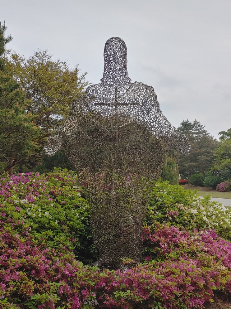 서울특별시 여행 (절두산 순교성지: 서울 양화나루와 잠두봉 유적이라는 명칭으로 국가 사적으로 지정된 천주교성지) 서울특별시 여행 (절두산 순교성지: 서울 양화나루와 잠두봉 유적이라는 명칭으로 국가 사적으로 지정된 천주교성지)