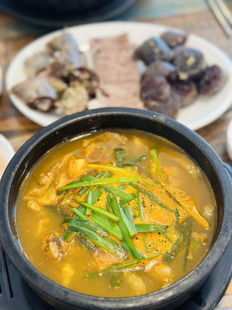  다산 순대국.백한돈 순대국 감자탕.얼큰하고 진한 육수에 몸이 싹 풀렸던 남양주 해장국 맛집.