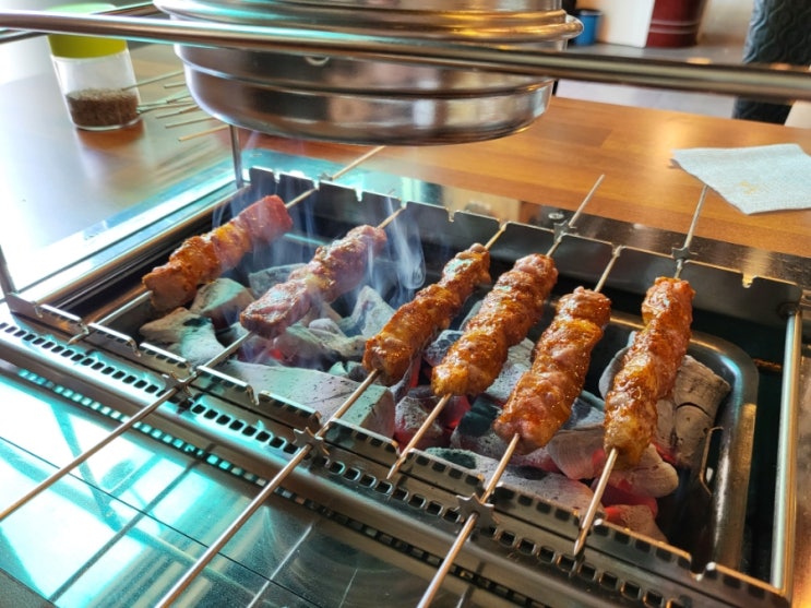  [홍매양꼬치] 유린기, 건두부무침이 서비스! 건대입구역양꼬치