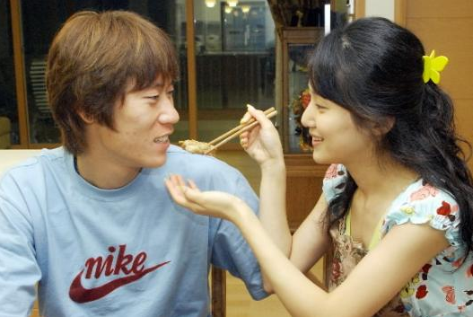  김은중 나이 축구감독 와이프 부인 최윤정 결혼 자녀 가족 실명 군대