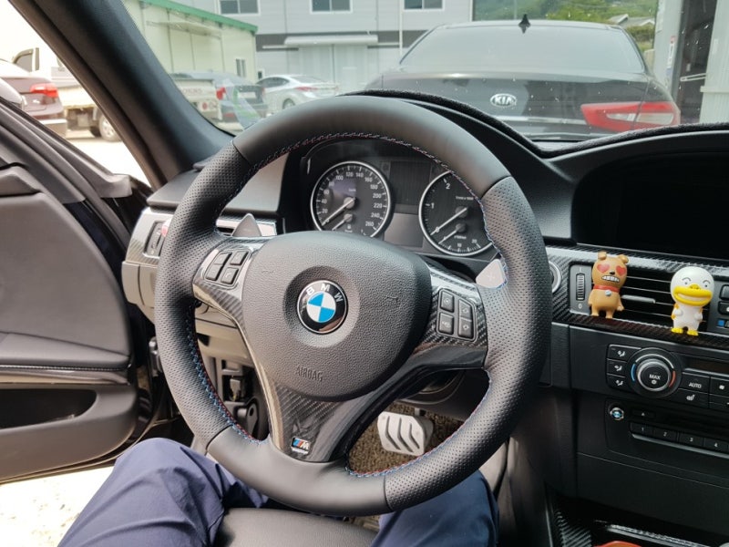 핸들가죽교체 / BMW / E92