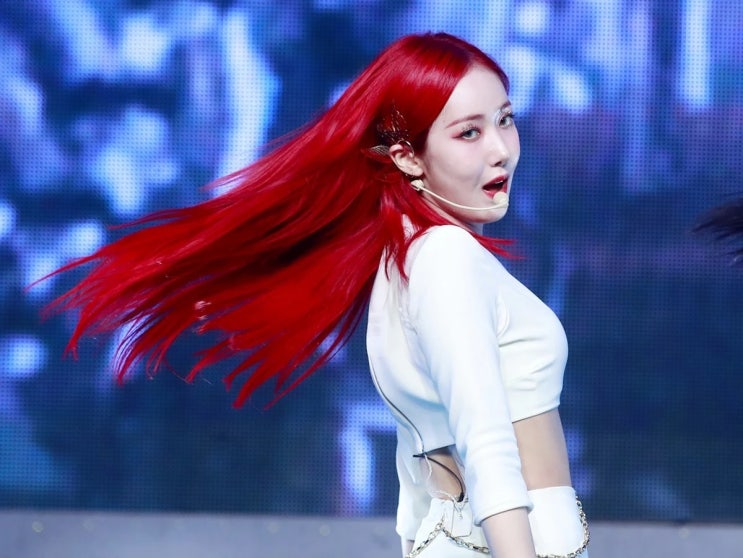 '18년 동갑내기 친구' 그룹 비비지 멤버 신비, 故 문빈과 함께한 사진 공개...가슴이 먹먹하다 '18년 동갑내기 친구' 그룹 비비지 멤버 신비, 故 문빈과 함께한 사진 공개...가슴이 먹먹하다