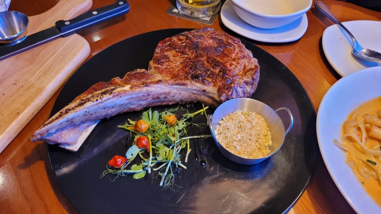 부산 기장 맛집 :: 아웃백스테이크하우스 동부산롯데아울렛점 (토마호크스테이크, 투움바파스타)