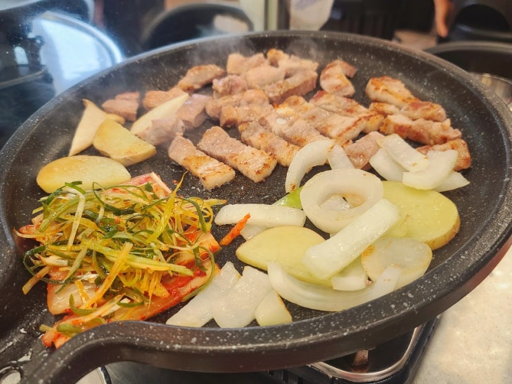 강동 둔촌 푸짐하고 육즙가득 가성비좋은 신흥정육식당