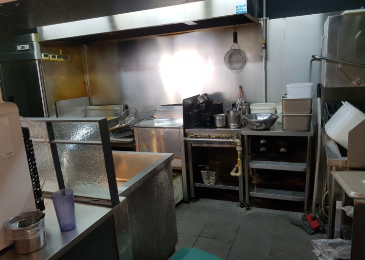  식당 주방 에어컨 / 산업용 이동식 에어컨 기준. 뻔한거 말고 이게 정답이에요