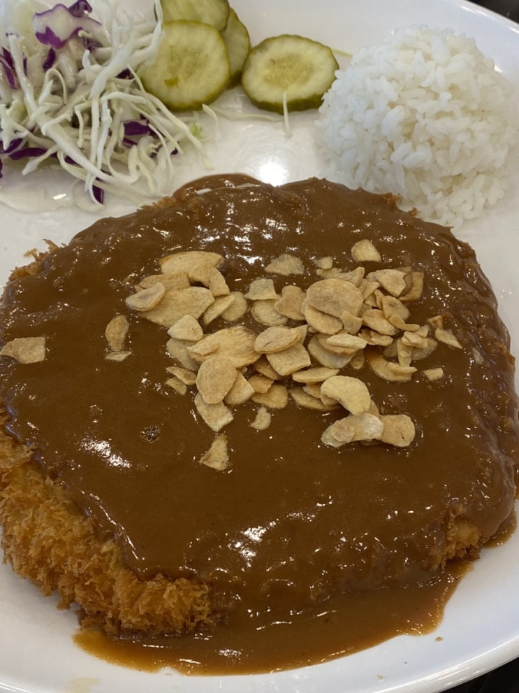  단양팔경휴게소의 숨겨진 맛, 마늘돈까스