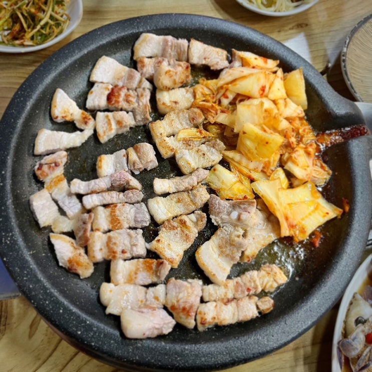  [서울/관악구] 서울대입구역 김치삼겹살 맛집, 중앙삼겹시대_내돈내산