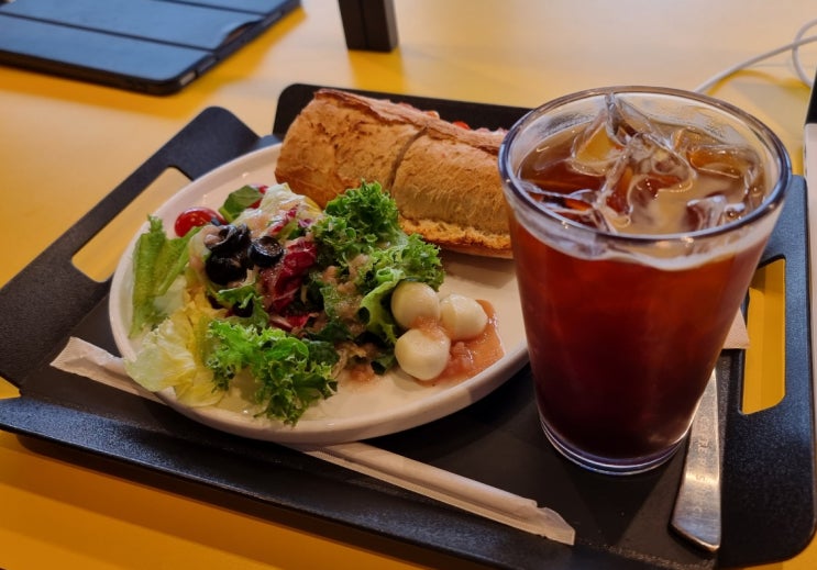  파스쿠찌 솔트 카라멜 젤라니따 / 다른 카페 잠봉뵈르