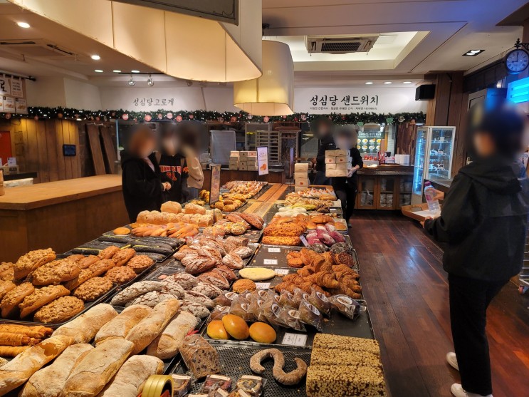 대전에서 무조건 들려야 하는 빵빵한 맛집 은행동 성심당 본점 후기