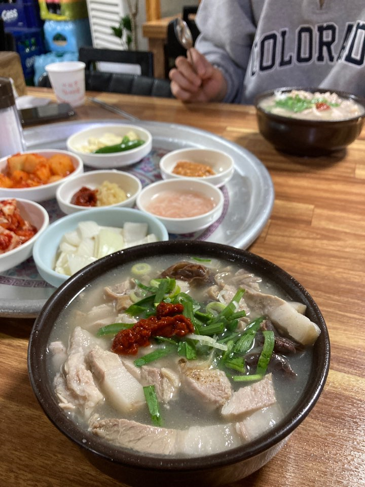  [신송자 신마산식당] 푸짐함으로 승부하는 대구 국밥 성지, 대명동 맛집
