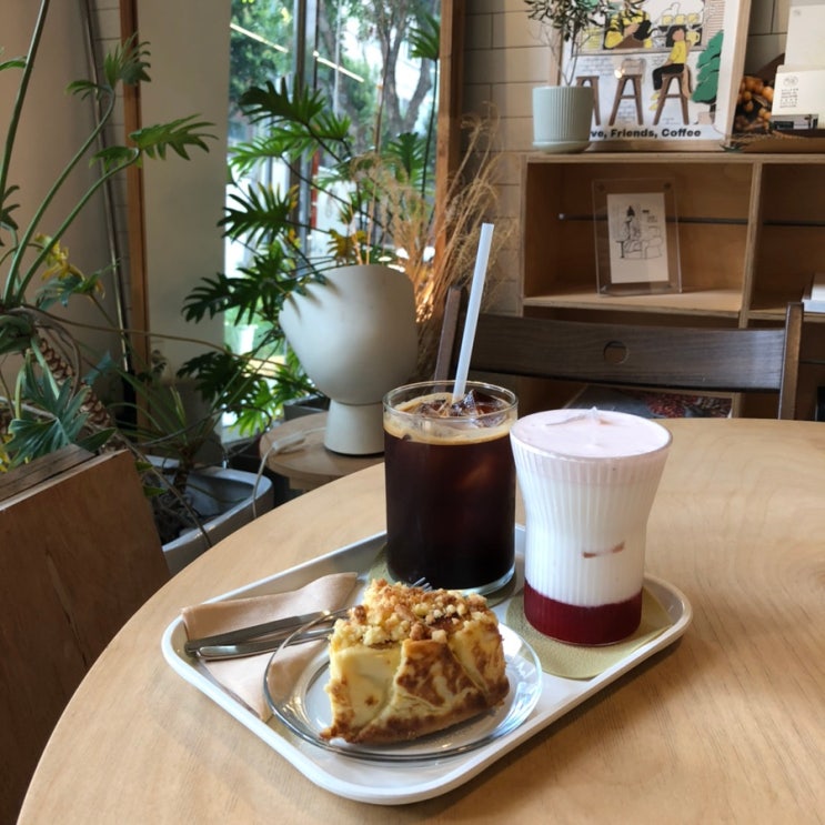  연수동 카페 디벨로핑룸 커피 디저트 맛집 킹정