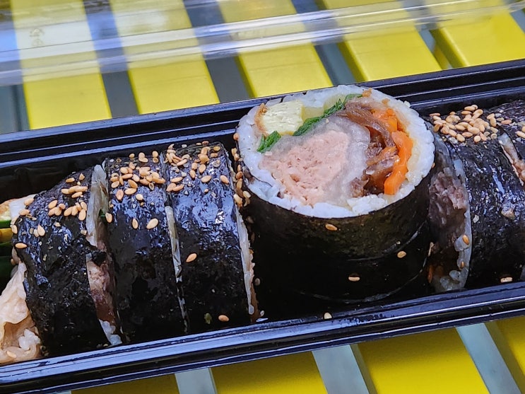 한입소반: 묵은지참치김밥은 맛과 가성비 모두 짱 ㄹㅇ 숙대 맛집