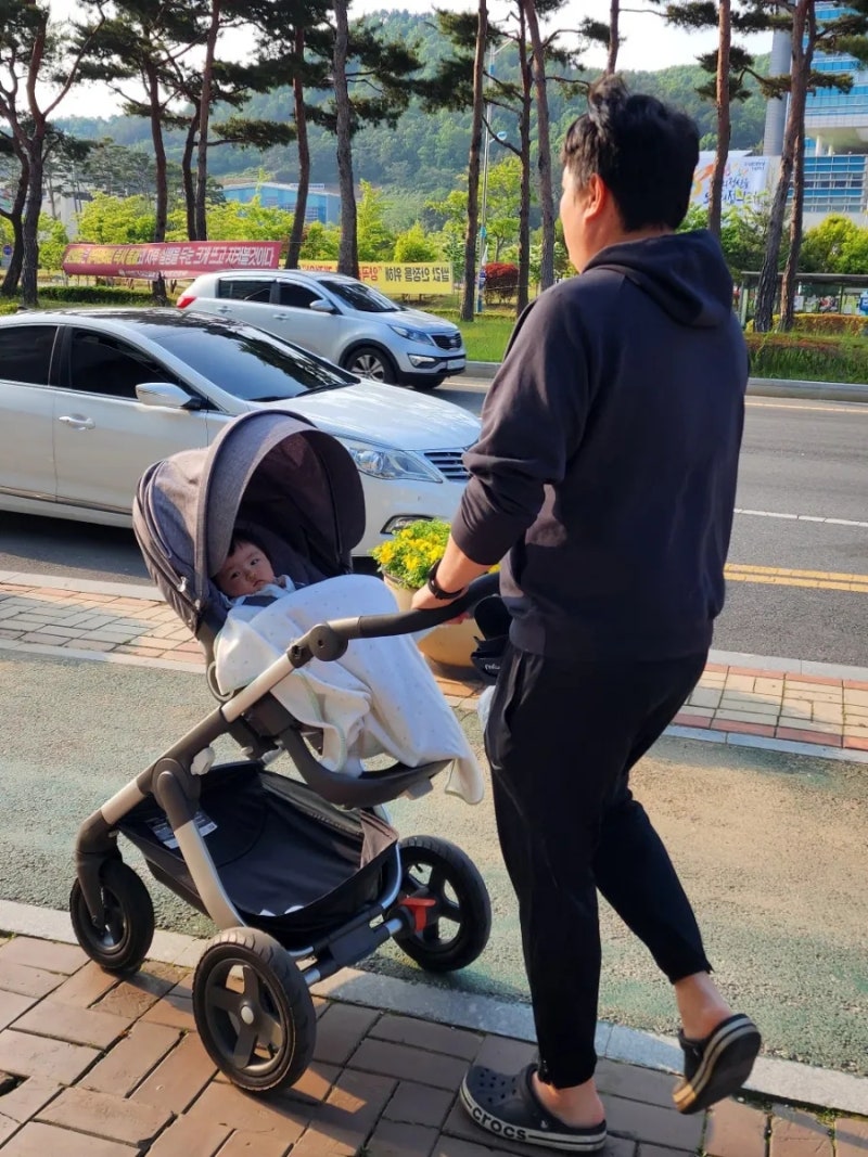 디럭스유모차 스토케 트레일즈 사용후기(자갈길도 끄떡없음!)