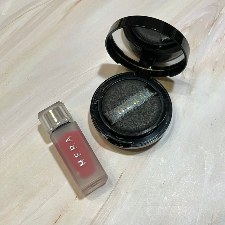 헤라 센슈얼 쉬어스테인 틴트 111 퍼즈,21N1 헤라 블랙 쿠션 사용 후기 (카톡 선물하기 추천) 헤라 센슈얼 쉬어스테인 틴트 111 퍼즈,21N1 헤라 블랙 쿠션 사용 후기 (카톡 선물하기 추천)