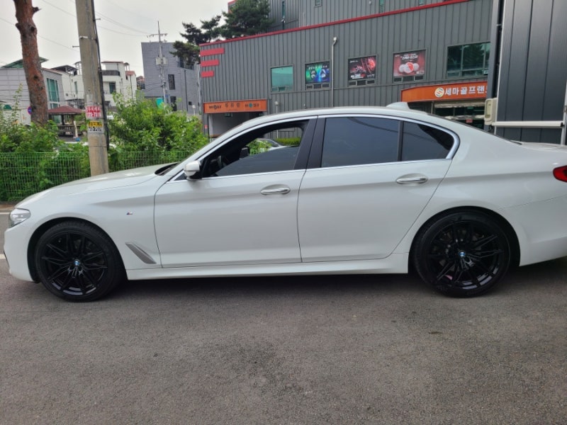 경기 오산 외삼미로 / 휠복원/도색 / BMW / 5시리즈