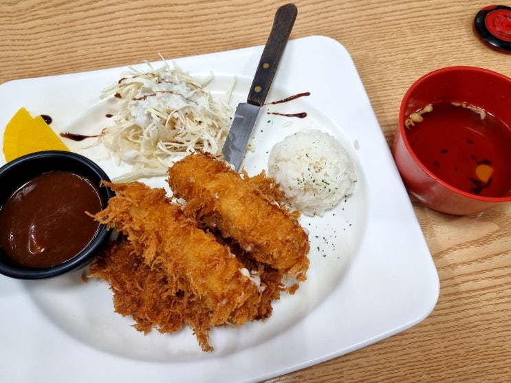  대구 서문시장 2지구 맛집] 수제 치즈 돈까스 맛집 '구봉구돈까스&인생국수'
