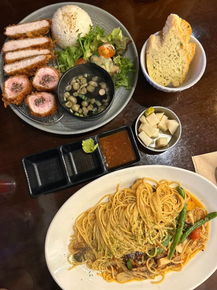 [서울/구로] 가산 직장인 점심 맛집 브라운테이블 (돈까스,파스타,샐러드)