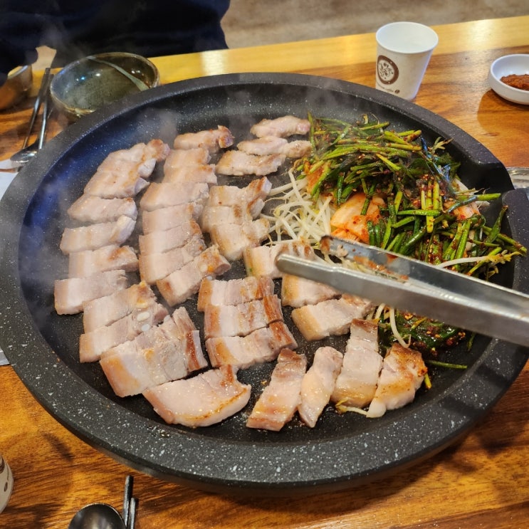 사당 숨은 맛집 토담골 무쇠집 :: 부추 삼겹살 & 오리 고기