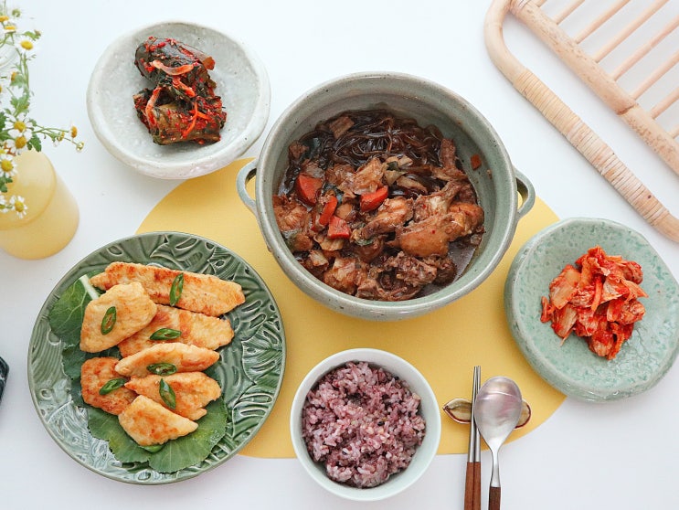  주말메뉴 추천 청정원 호밍스 궁중식 간장양념 찜닭 밀키트 계란옷 가자미전