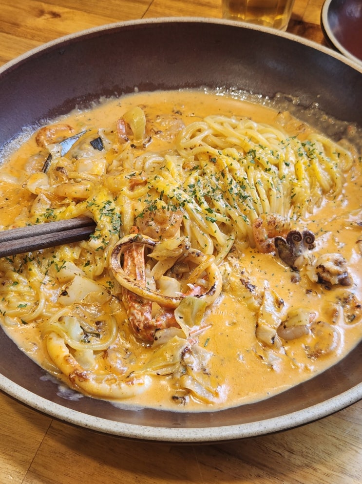  농가의하루 수원신동점 신동카페거리 맛집 생면 파스타와 피자로 맛있는 데이트 코스