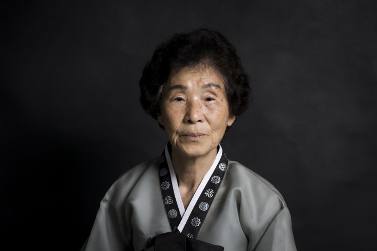 어머니의 영정 사진