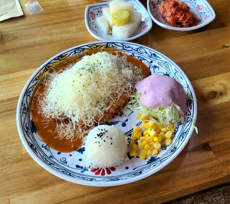  【경북 칠곡】 치즈돈까스로 유명한 "언덕의에봄날"/ 초보운전은 가지마세요!