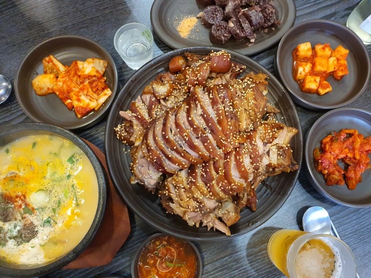  신도림역 족발 화영족 - 순대국 서비스로 소주한병 더! 부르는 집