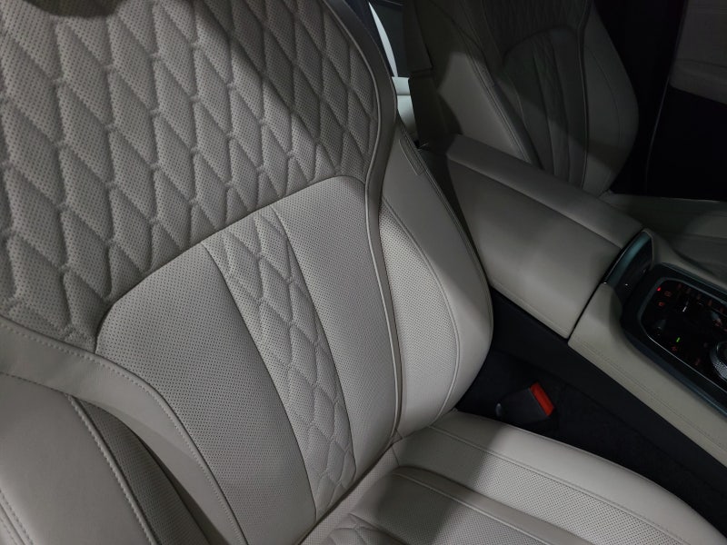 인천 남동구 / 실내커스텀/염색 / BMW / X6 (G06)
