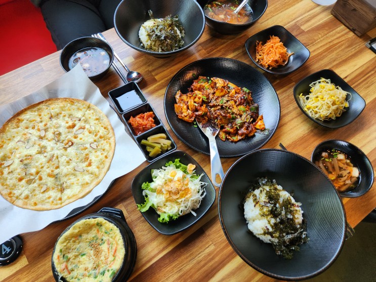 전주 전북대 쭈꾸미 맛집 [먹자] 직화 쭈꾸미 세트 후기. + 고르곤졸라 피자 + 묵사발 완전 맛있어요!