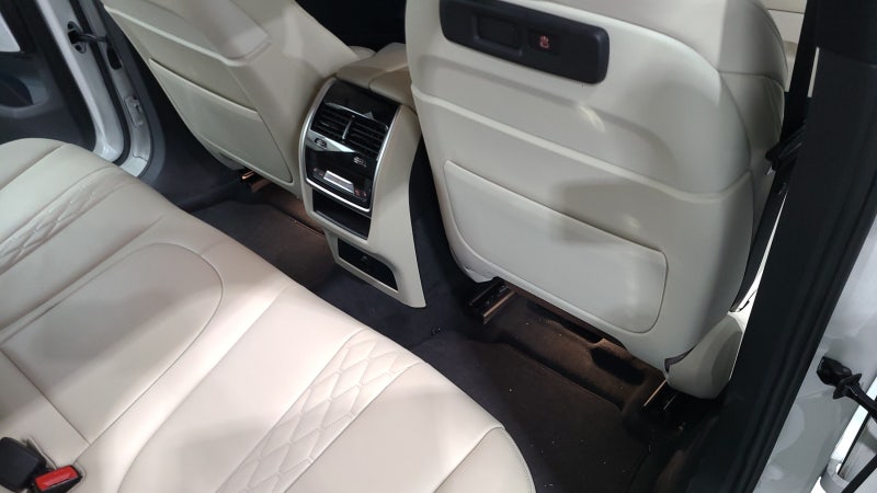 인천 남동구 / 실내커스텀/염색 / BMW / X6 (G06)