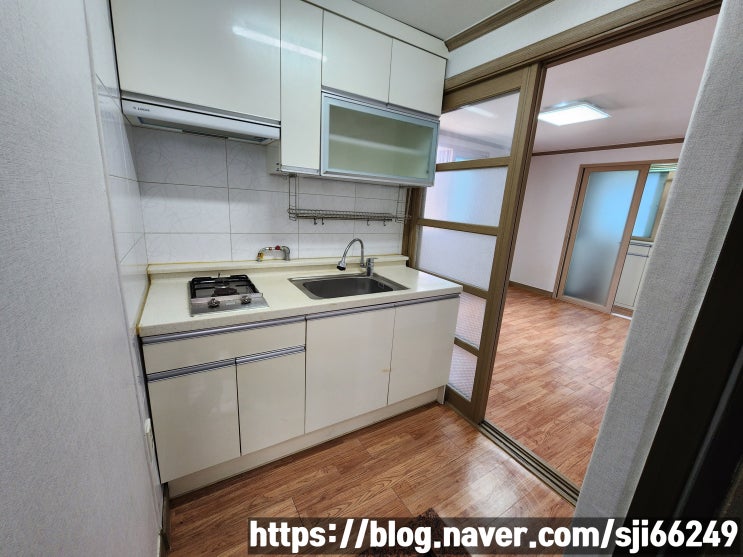  파주 문발동 인접 탄현면 법흥리 원룸 월세 300/30만 인터넷 제공 풀옵션 개방감 좋은 남향집 주방 분리형 편세권 넓은 원룸, 통일동산 신세계첼시아울렛 헤이리 원룸 임대
