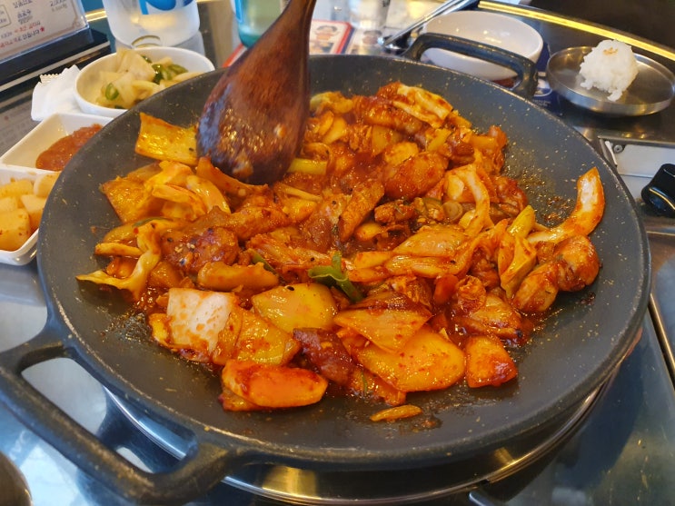  [신촌 맛집] 가성비 소주 안주 두루치기 삼산회관 신촌점