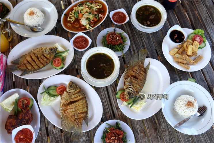  발리 북서부 바다보며 밥먹기 - Warung pantai beach restaurant
