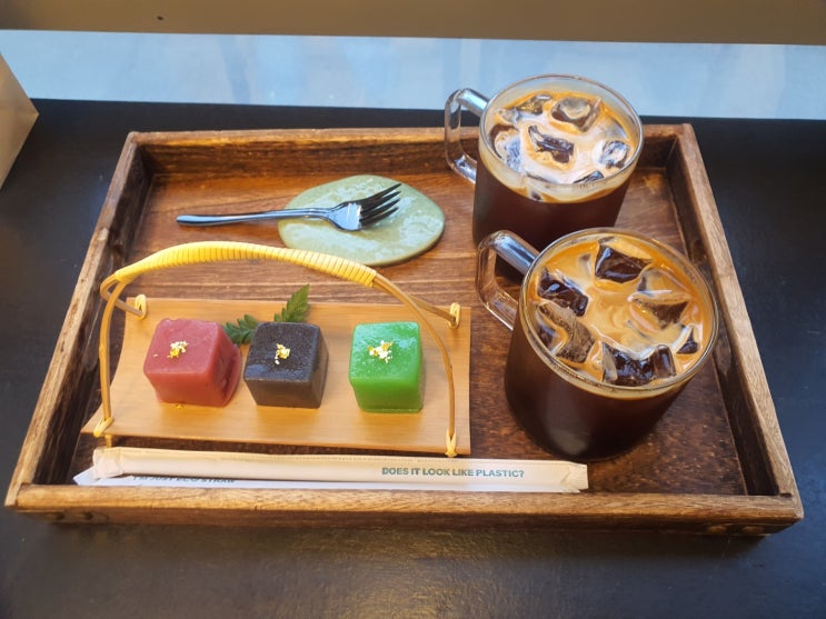 [전포 카페] 특색 있는 디저트, 맛있는 커피 묵묵 로스팅웨어