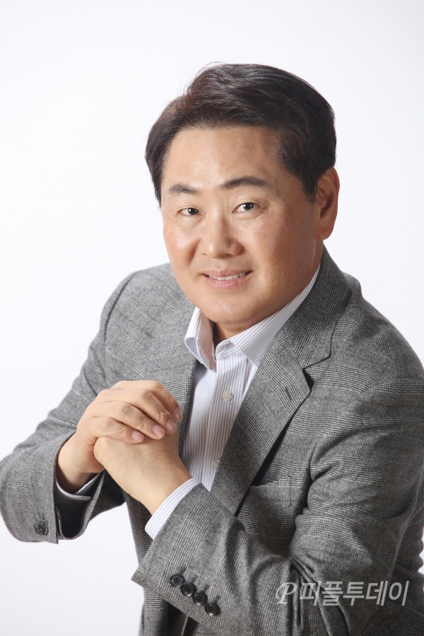 [피플투데이 인터뷰] <b>김관영 전북도지사</b>_특별자치도 출범 앞둔... 