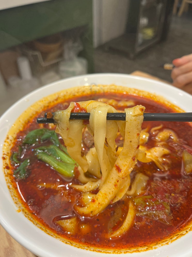  건대역 맛집 꽃처럼 예쁘던 존맛탱 새우부추딤섬 건대딤섬맛집 송화산시도삭면