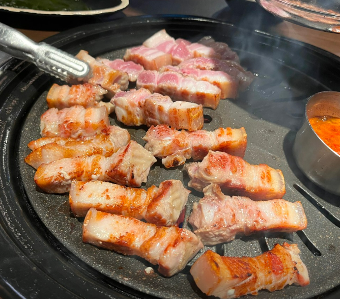 [마포역 맛집] 육시리 마포점 삼겹살 집밥 맛집