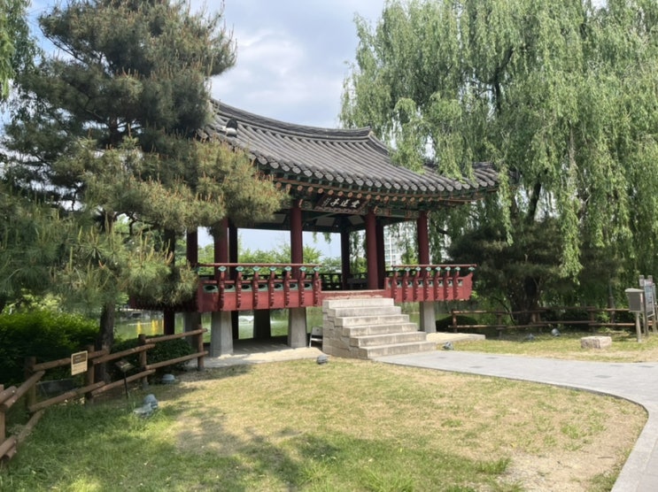  이천 여행 안흥유원지 방문기! 멋드러진 안흥지 연못과 애련정 구경했어요~