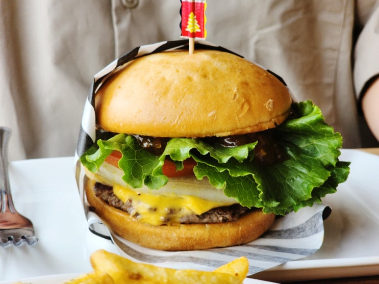  THE BUGER 래티씨아 화산점 (바이더치킨앤피자) 제천 수제 버거 맛집
